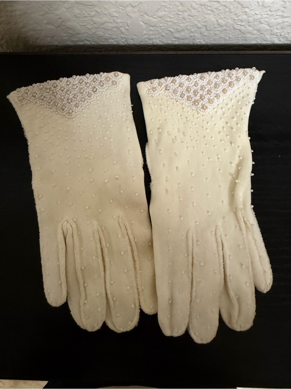 Vintage 1950s Hand Beaded Pearl Gloves | Made in British Hong Kong Size 7